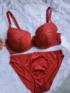 Lace Bra &amp; Panty Set