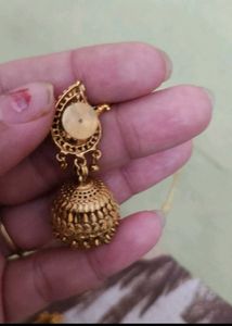 Elegant Gold Jhumka Earrings