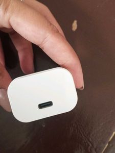 White Mobile Charger Adapter(type C)