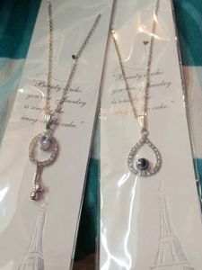Set of 2 Elegant Necklaces