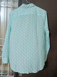 Light Blue/Sea green Seahorse Print Button-Up Shir