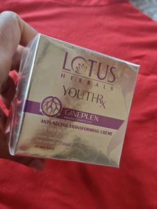 Lotus Herbals YouthRx Anti Ageing Creme