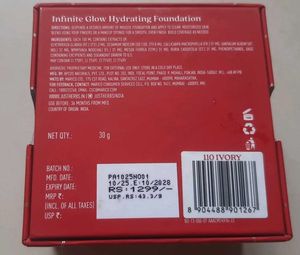 NEW TAG Luxe Hydrating Foundation