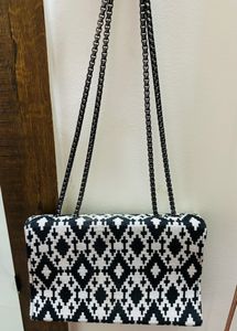 Sling bag