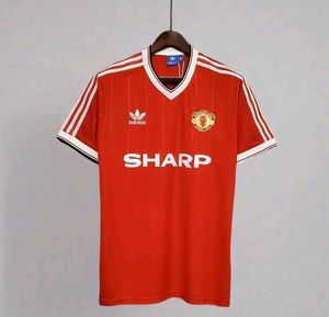 Manchester united retro jersey