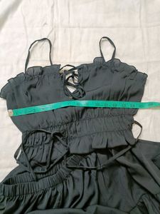 Chic Black Cutout Tiered Maxi Dress