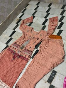 Elegant Peach Kurta with Pants Set