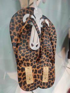 Leopard Print Flip Flops🎀