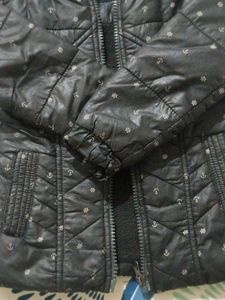 Chic Black Puffer Jacket with Anchor Print