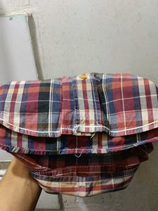 Tommy Hilfiger Plaid Button-Down Shirt