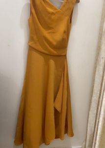 Elegant Mustard Yellow Midi Dress