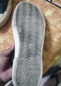 good shoes only 3 time wearing