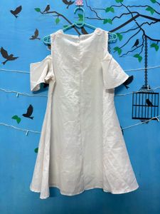 Elegant White Cold Shoulder Dress