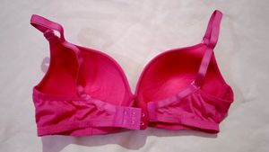Komli T-shirt Bra      With Detachable Starps