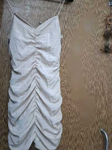 Bodycon mini beige dress 👗