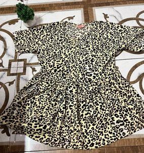 Stylish Leopard Print Peplum Top
