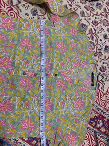 Beautiful mandarin collar straight kurta