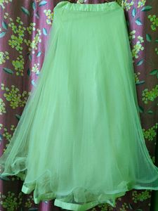 Elegant Crop Top Lehenga With Dupatta Set 🩷