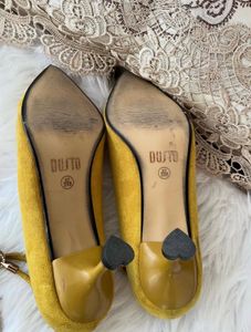 Stylish Mustard Heels