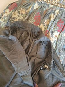 Floral Print Kurta with Grey Pants