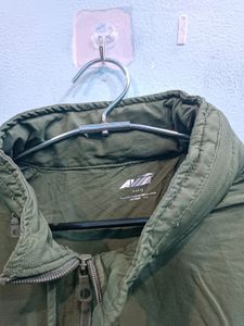 🇹🇼 Avia Imported Crop Jacket