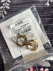 Unique Gold-Tone Ring