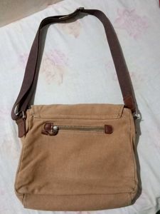 Canvas Messenger Bag