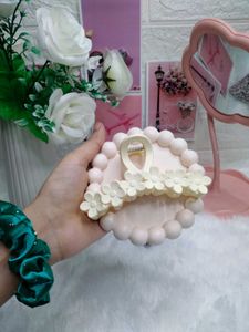 Set of Trendy Floral Hair Claw Clips