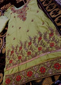 Pista Green Suit