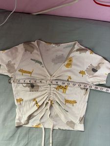 Cute animal print crop tee