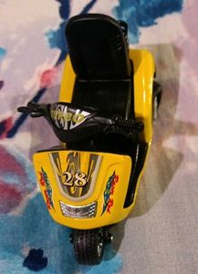 Metal Scooty