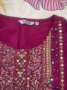 Elegant Embroidered Kurta for Women