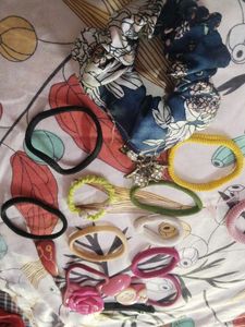 Assorted Hair Accessories Bundle( total 30 )