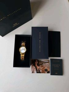 Daniel Wellington Gold Watch
