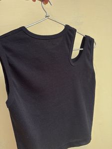 Chic Black Cutout Tank Top