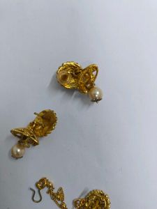 Elegant Gold Toned Nose ring and Earring Set