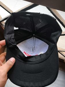 Bosch Black Cap - little bit Torn from side not us