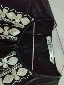 Zara Slik Floor Lanth Gown With Thread Work