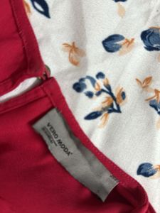 Red Sleeveless Top