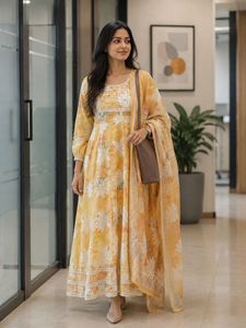 Floral Print Kurta Set with Dupatta