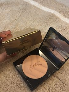 YSL Bronzing Powder shade - 01