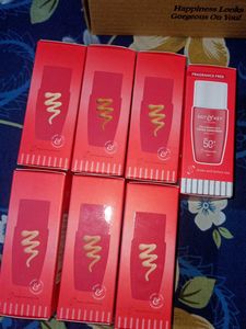 Dot &amp; Key Strawberry Dew Tinted Sunscreen