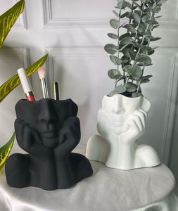 Ceramic Multipurpose Face Shape Vase