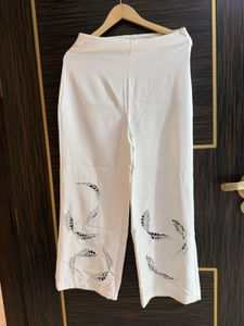 Chic White Pants NEVER WORN