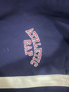 GAP Men’s Straight Fit Joggers
