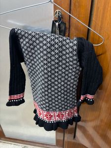 Cozy Winter Knit Sweater with Fur Collar