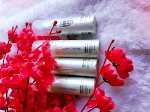 FacesCanada Ultima Pro Makeup Fixer packof 1