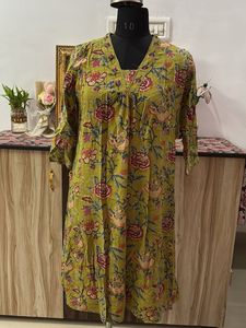 Vibrant Floral Print Kurta