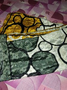Stylish crape saree