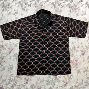Elegant Black crop short with pocket and Unique Pa